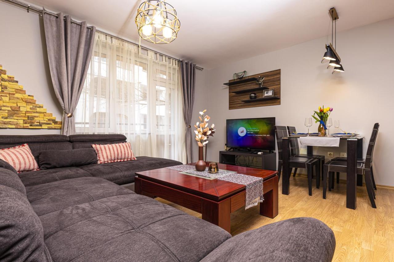 1Bd Flat With A Garage - 5 Mins To The City Centre Lejlighed Plovdiv Eksteriør billede